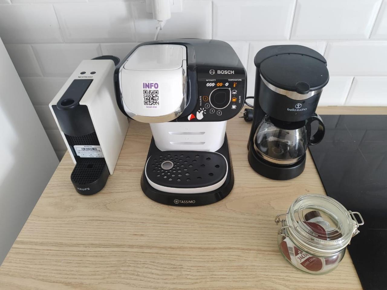 S & K Apartment Free Indoor Parking Athens Ngoại thất bức ảnh